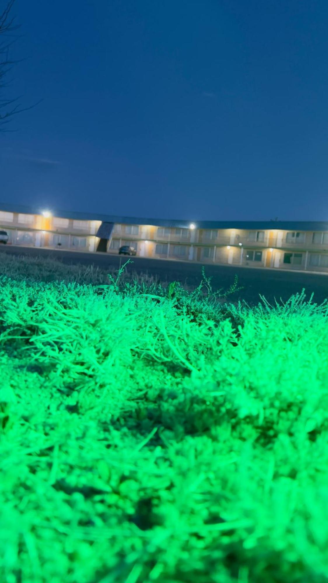 Travelors Lodge Motel & Rv Park Us-287&Us-96 Eads Exterior foto